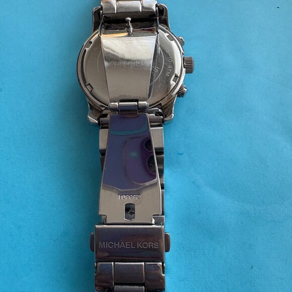 Michelle Kors Watch - Picture 4 of 4